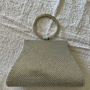 SILVER METALLIC CRYSTAL CLUTCH WRIST EVENING BAG… NEW WITH TAGS…